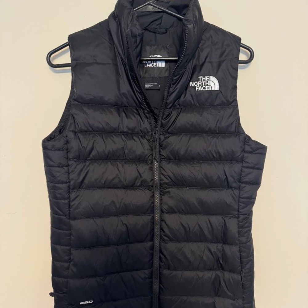 Like new northface womens 550 puffer vest size women’s small